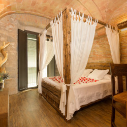 habitacion-romantica-hotel-historic-girona-05